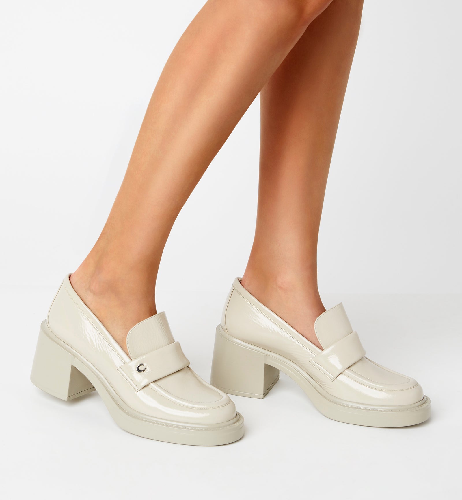 FABRIZIA CRINKLE LEATHER HEELED LOAFER - La Canadienne