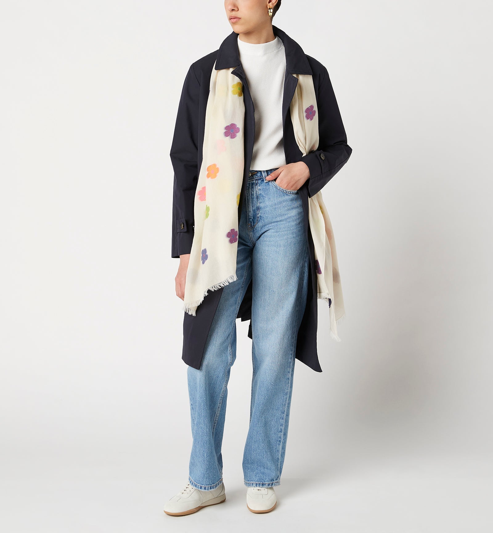 LINGO FLORAL DOT PATTERN SCARF - La Canadienne