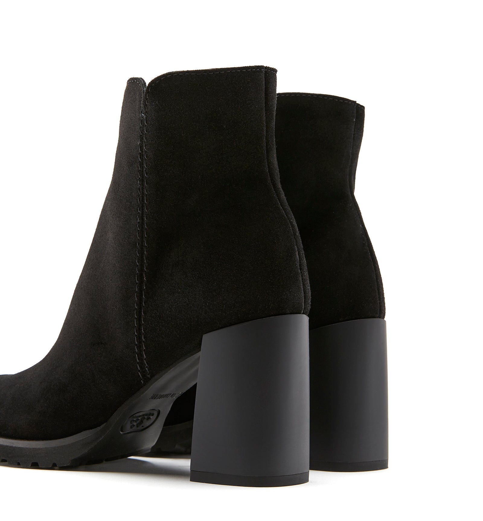 MAGGIE BOTTILLON EN SUÈDE