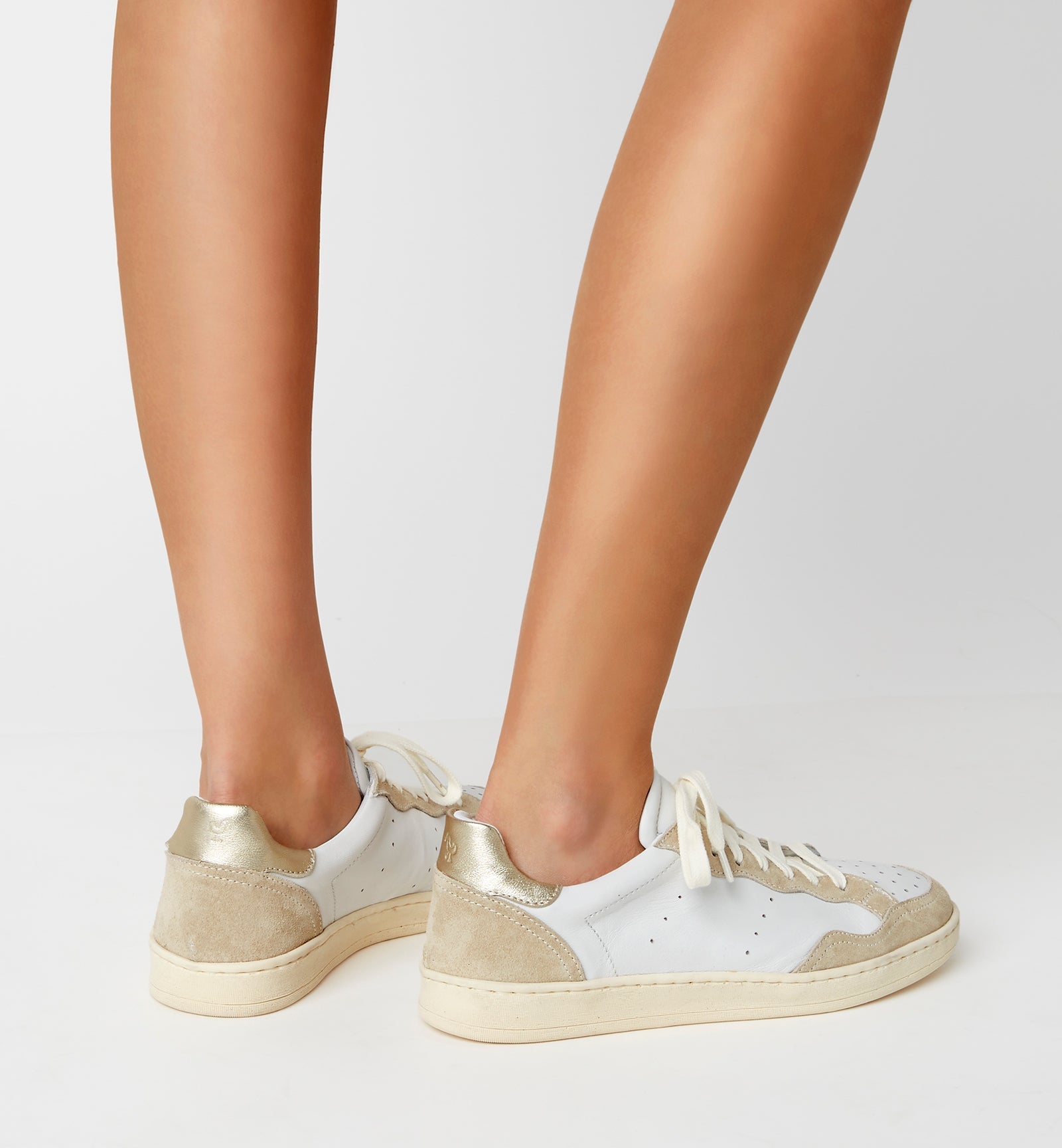 MERCURI LEATHER & SUEDE SNEAKER - La Canadienne