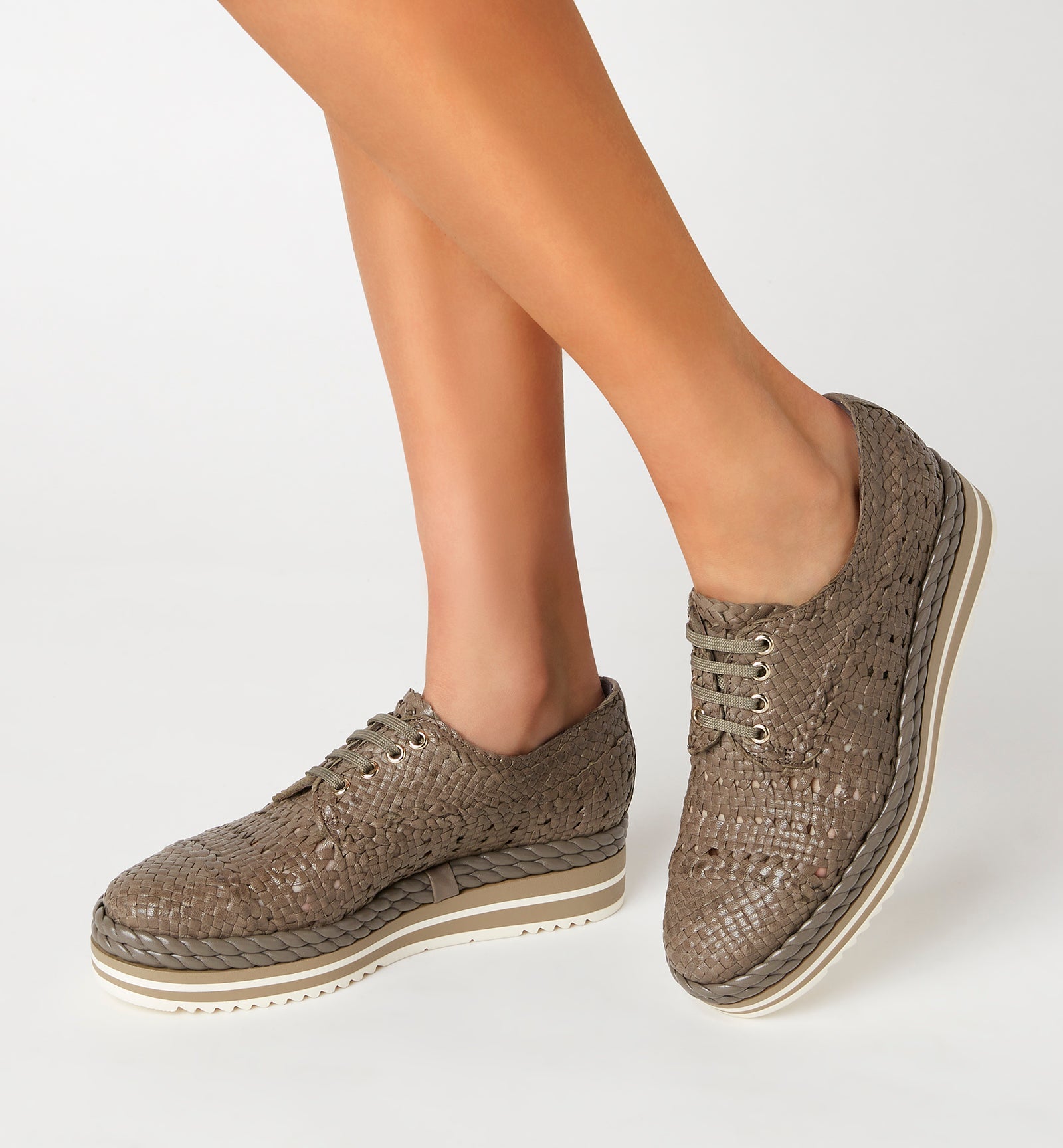 PIKNIK WOVEN LEATHER SHOE - La Canadienne
