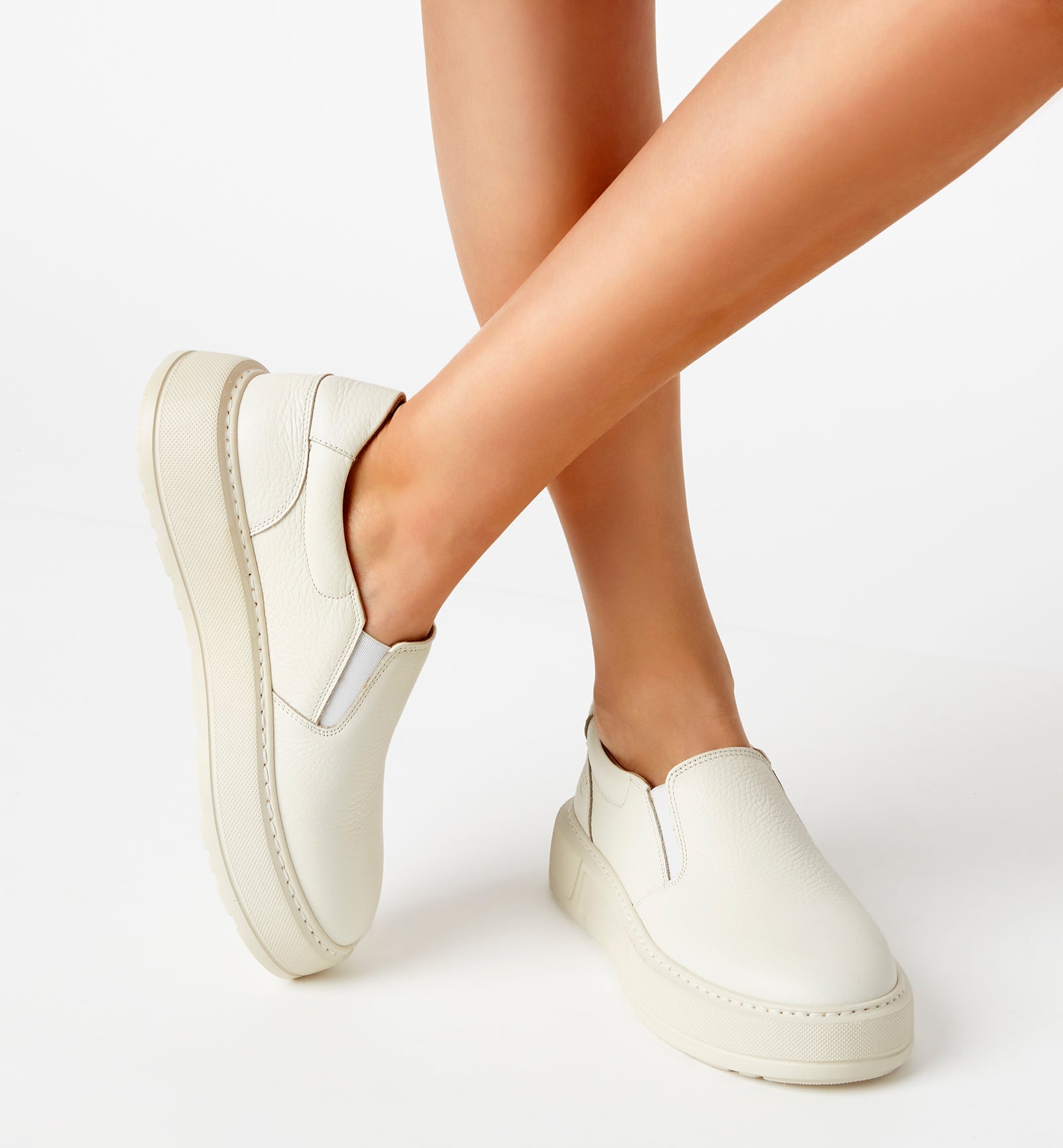 VIRGINIA LEATHER SLIP - ON SNEAKER - La Canadienne