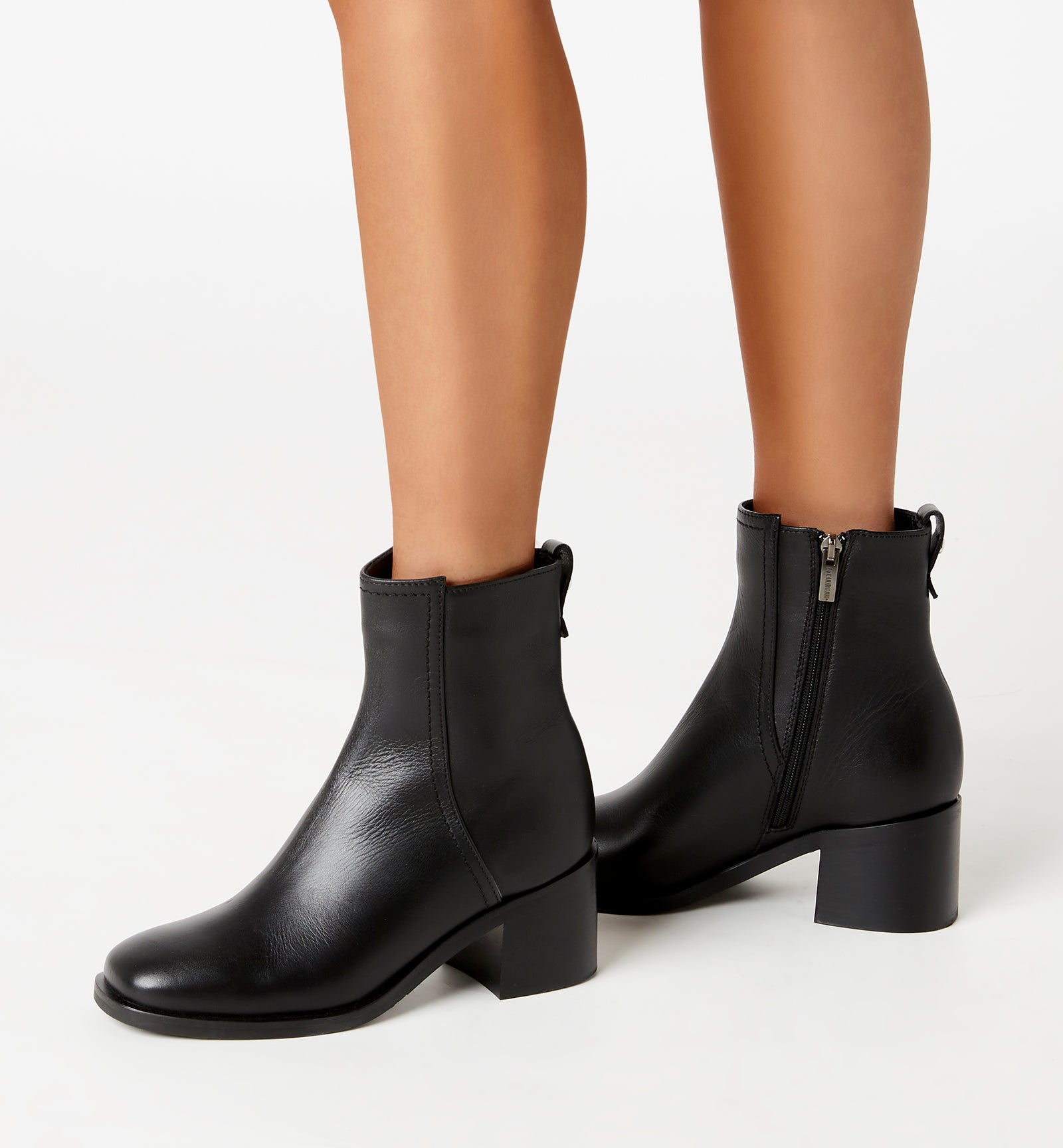 JORDAN BOTTILLON EN CUIR