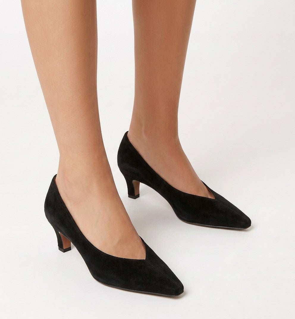 BECKHAM SUEDE PUMP — Item 6 of 12