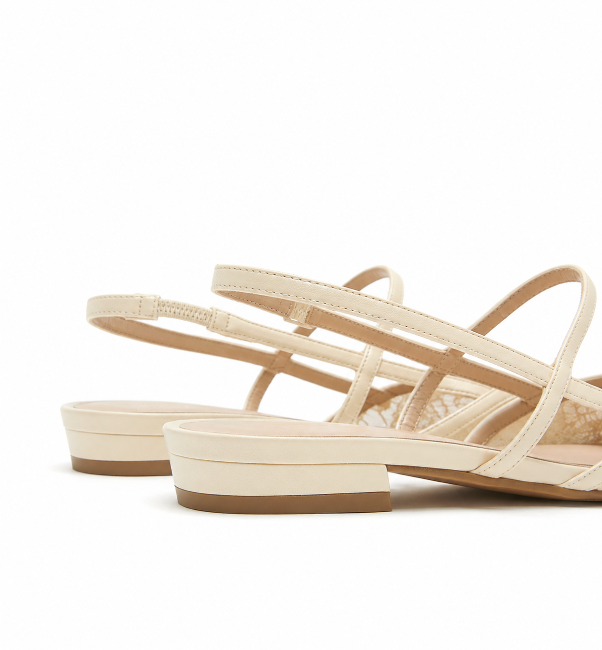 FANNIE BALLERINE EN DENTELLE
