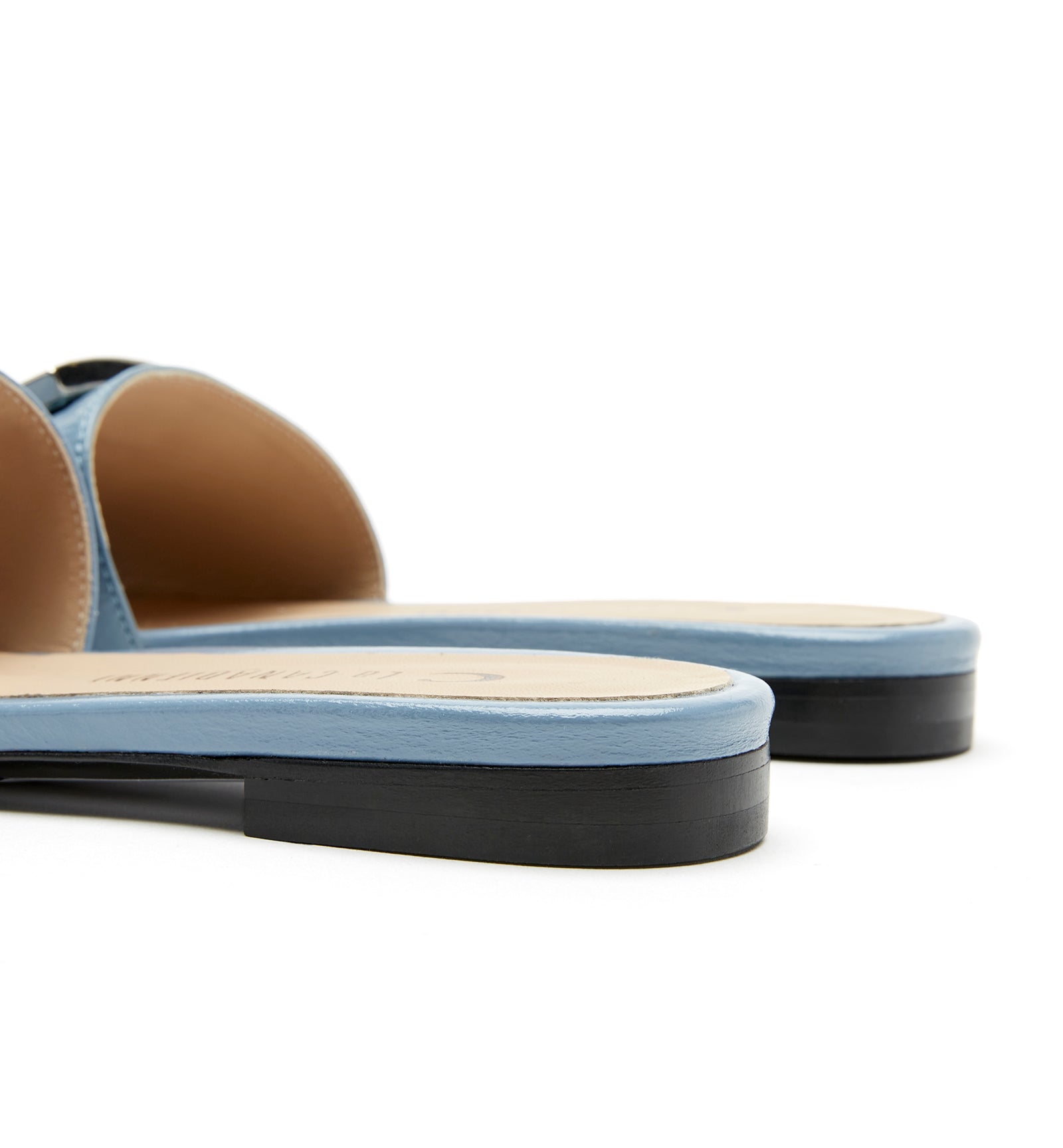 FRASIER CRINKLE LEATHER SANDAL - La Canadienne