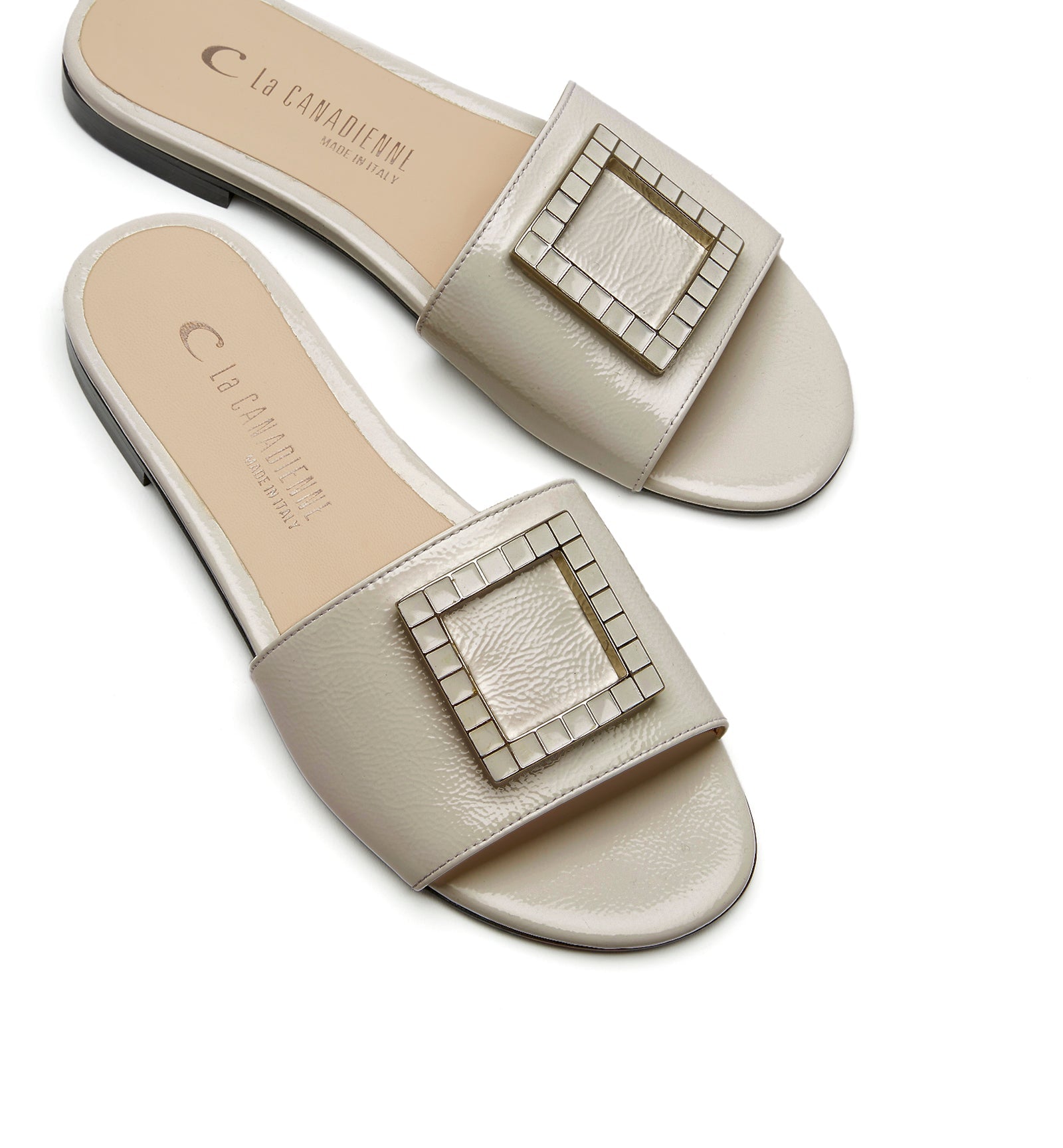 FRASIER CRINKLE LEATHER SANDAL - La Canadienne