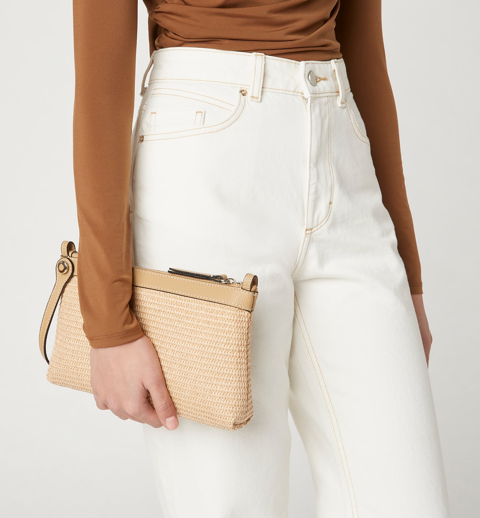 MARISKA SAC EN RAPHIA