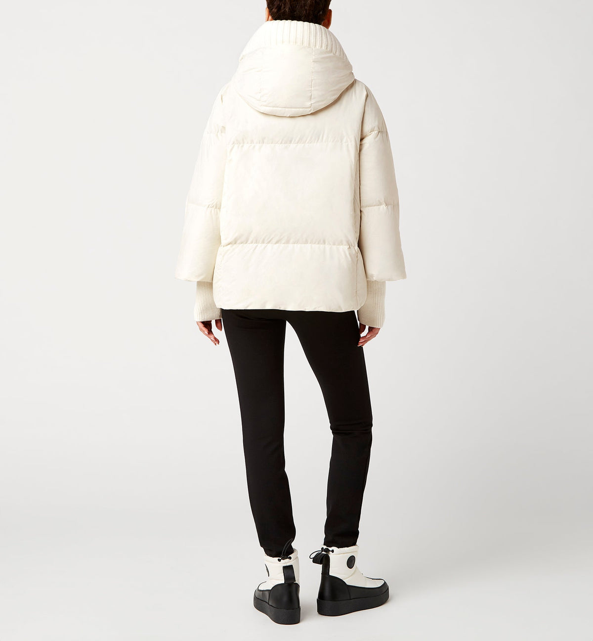NYX HOODED SHORT PUFFER COAT - La Canadienne